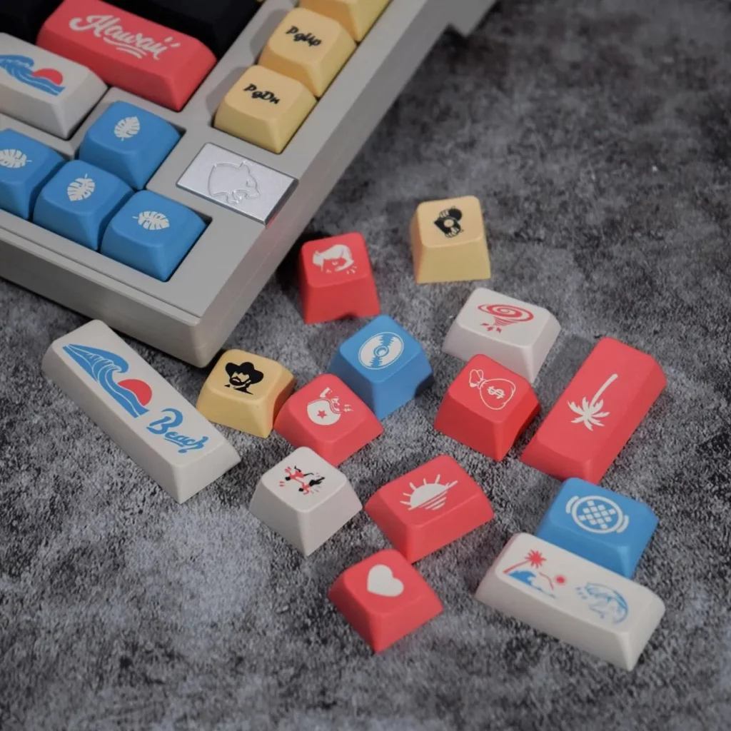 vintage-poster-keycap-set-front