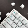 white-oem-minimal-keycap-set-side