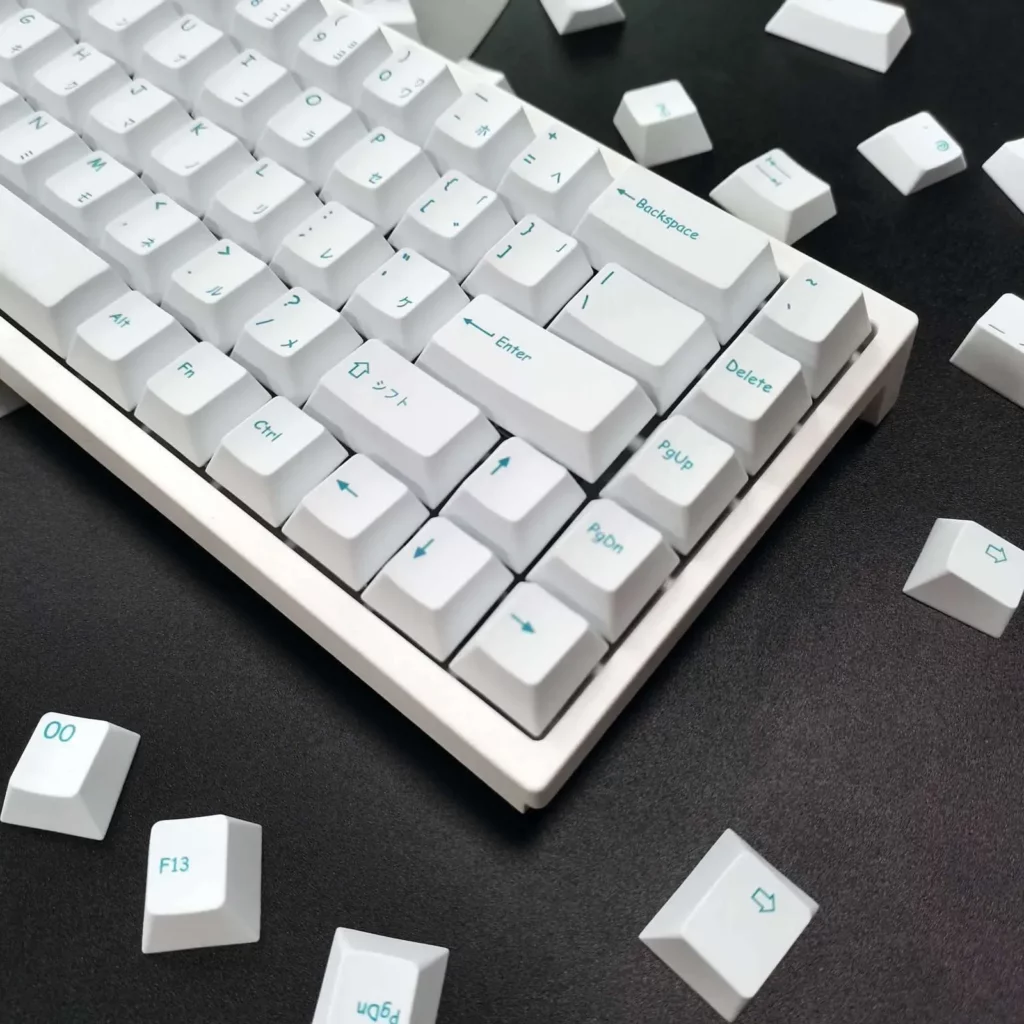 white-oem-minimal-keycap-set-side2