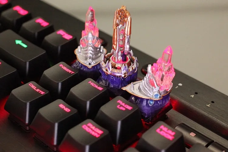 world-of-warcraft-phoenix-keycaps-side