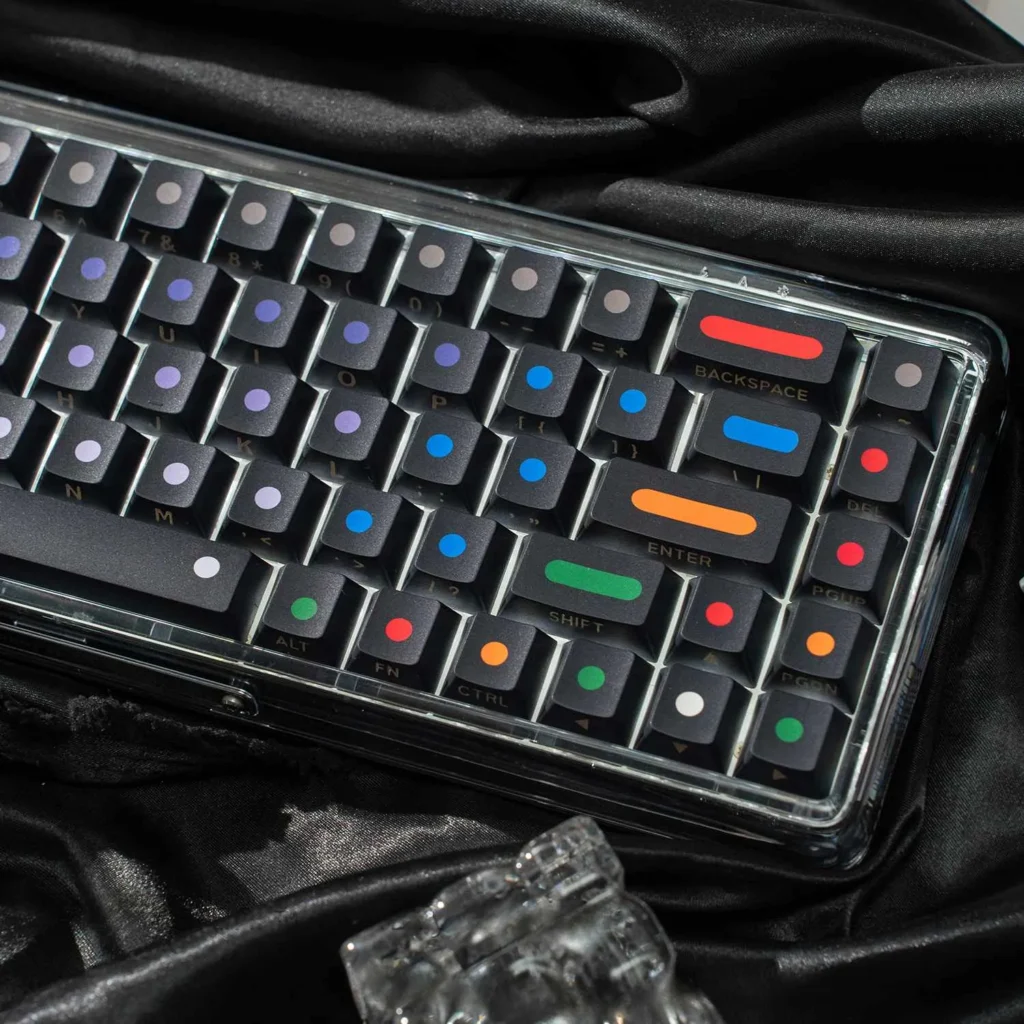 black-with-dots-oem-keycap-set-side2
