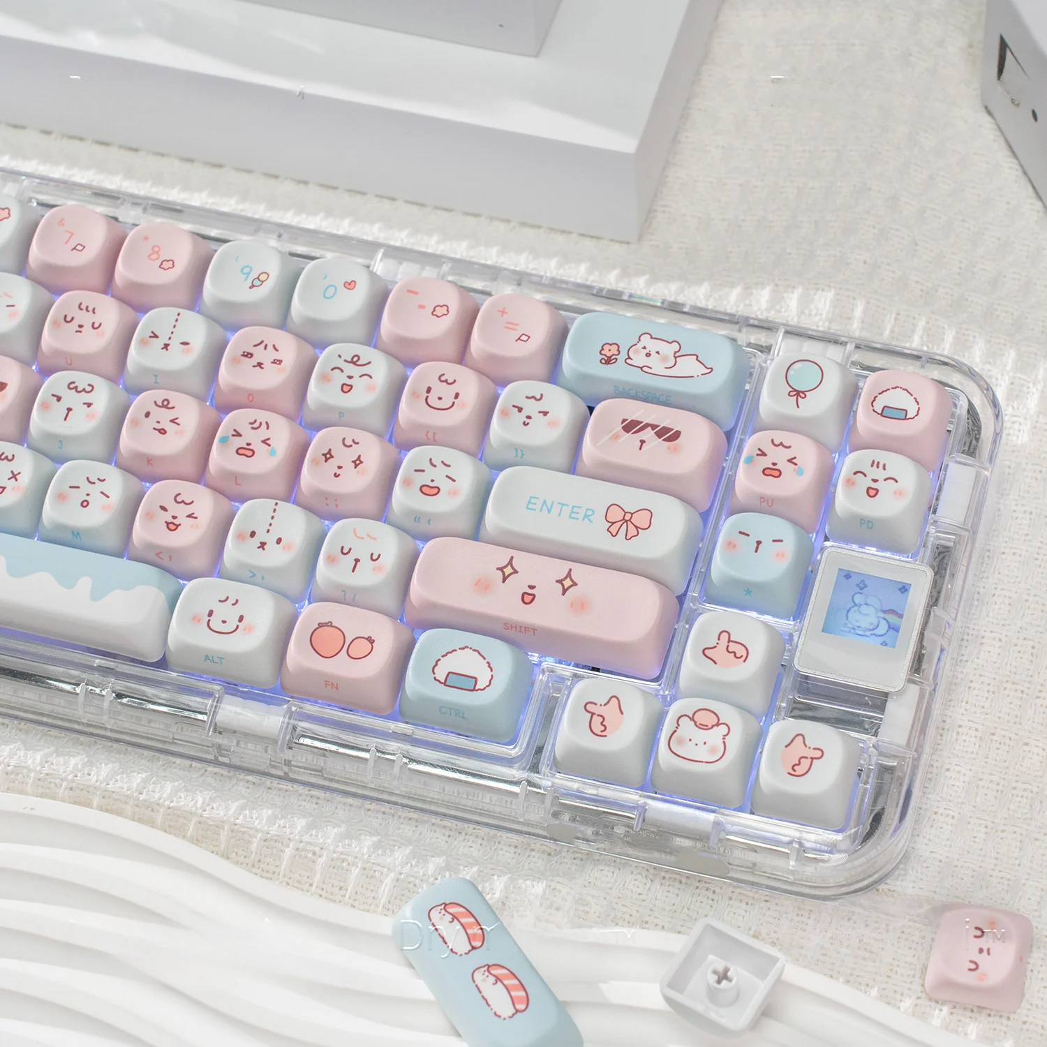 blue-pink-bear-keycap-set-3