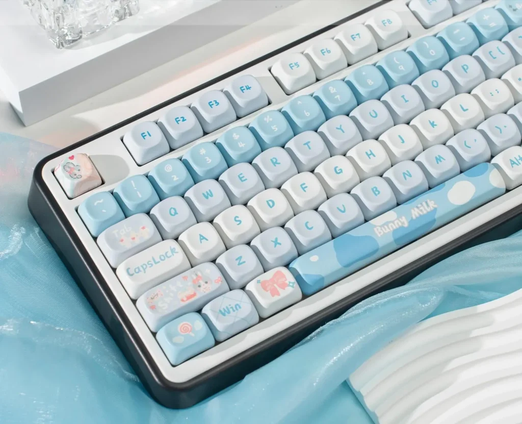 creamy-rabbit-keycap-set-side3