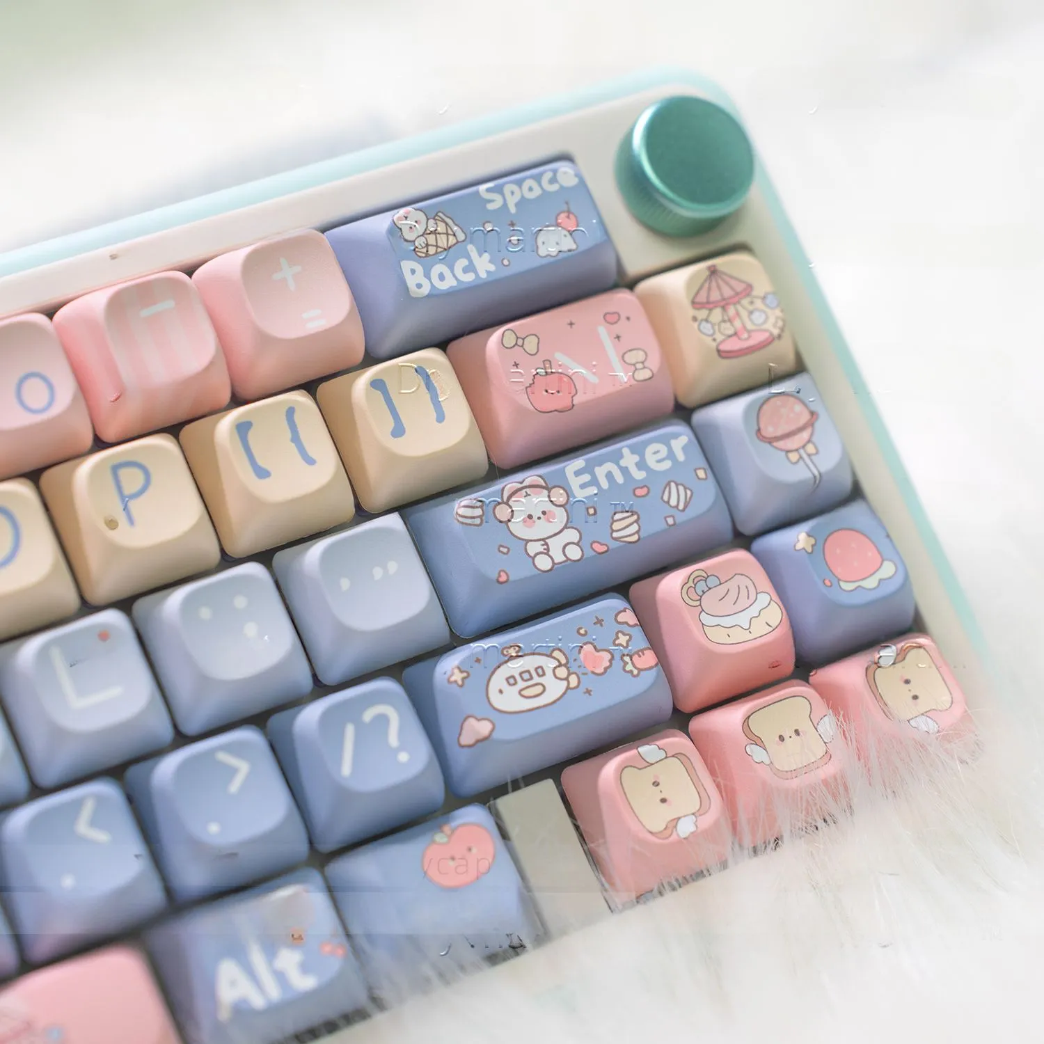dream-island-moc-keycap-set-side2