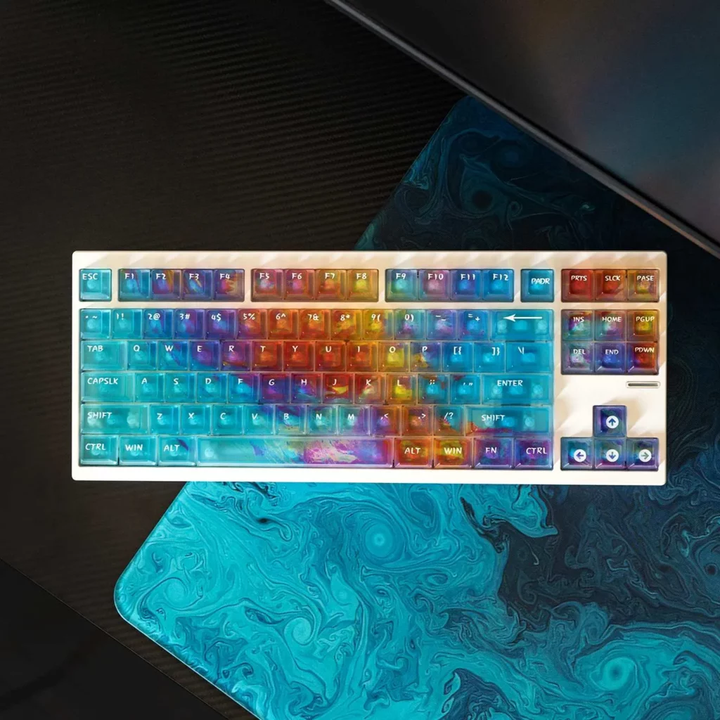expansive-universe-oem-keycap-set-cover