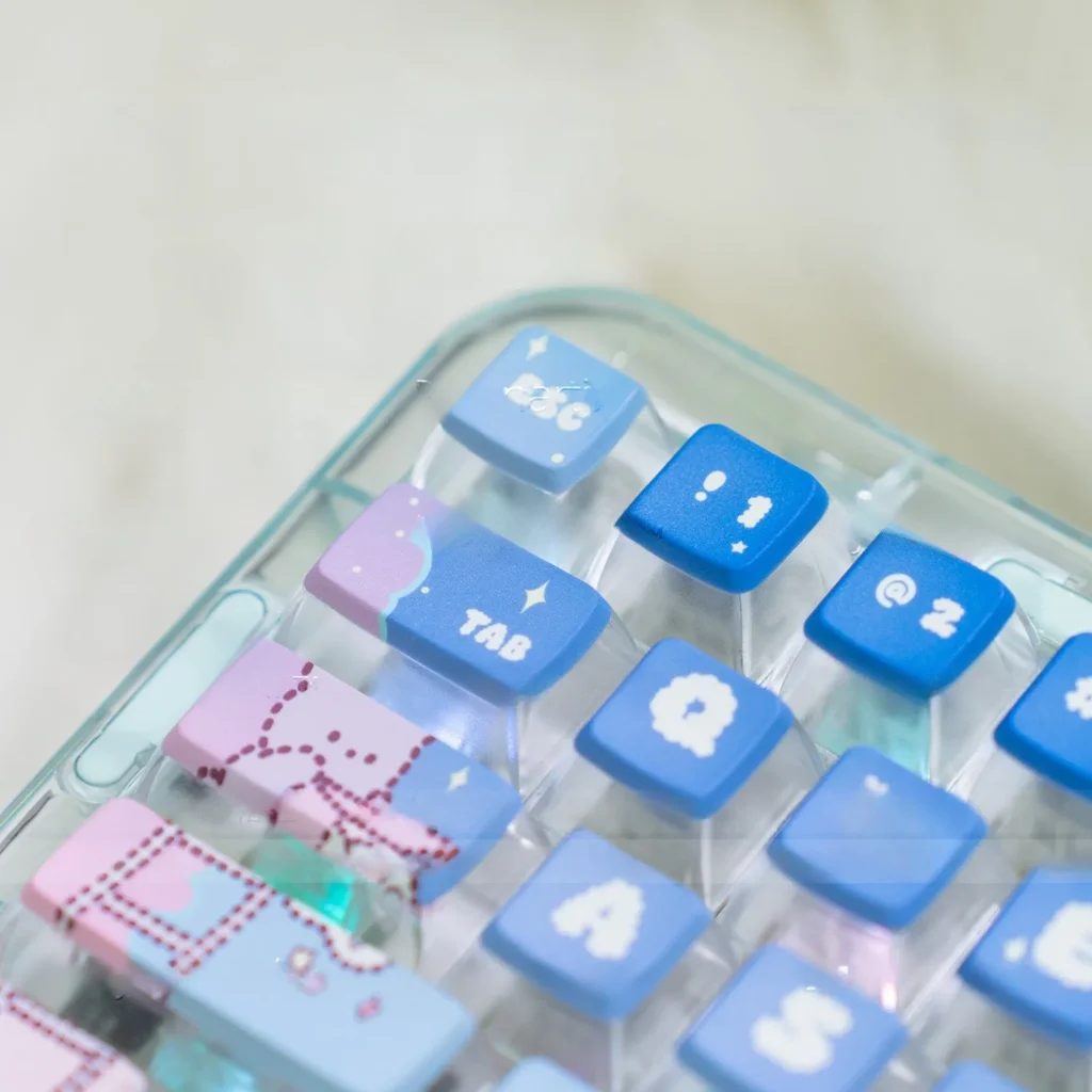goodnight-bear-mda-keycap-set-side3