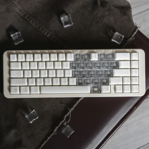 heart-shaped-white-jade-oem-keycap-set-1