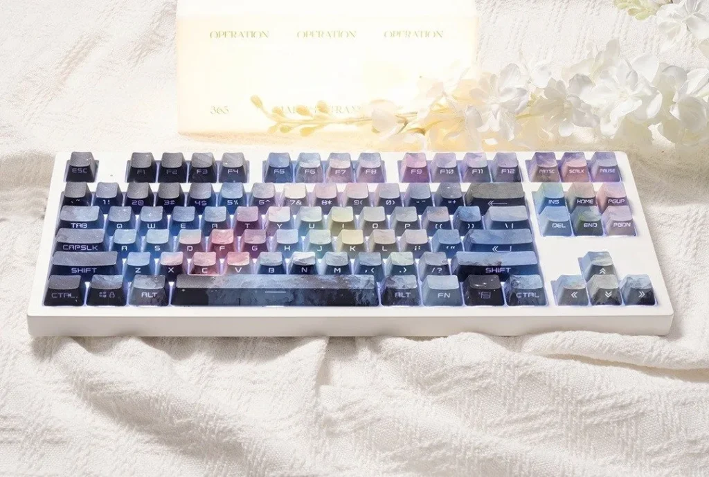 iridescent-nebula-oem-keycap-set-cover
