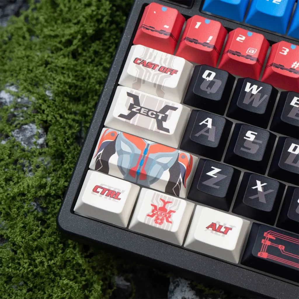 kamen-rider-kabuto-oem-keycap-set-front3