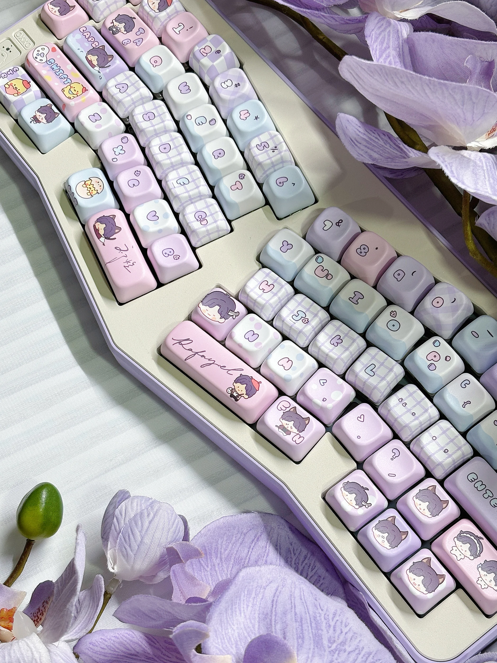 love-and-deepspace-rafayel-20-keycap-set-3