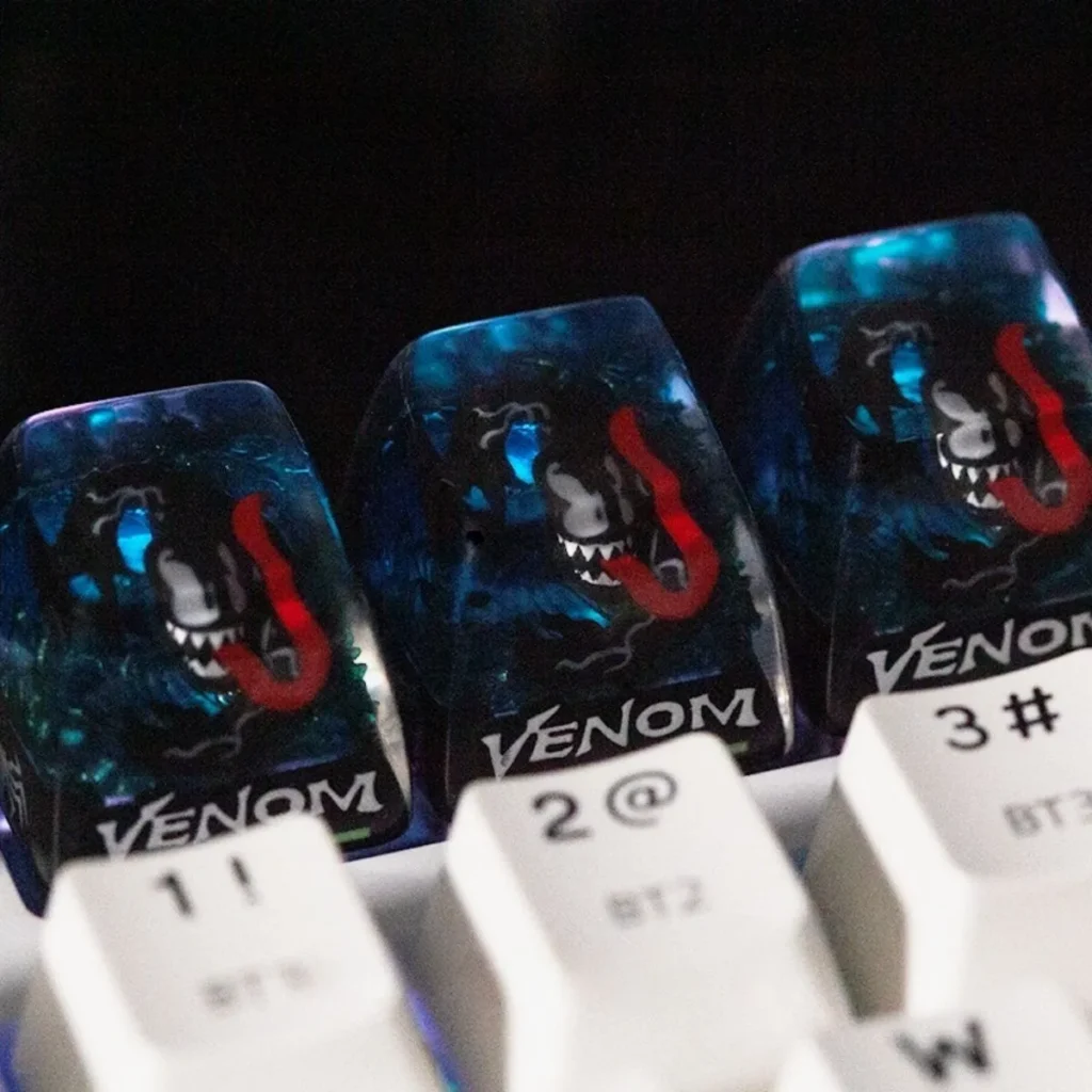 marvel-venom-transparent-keycap-side3