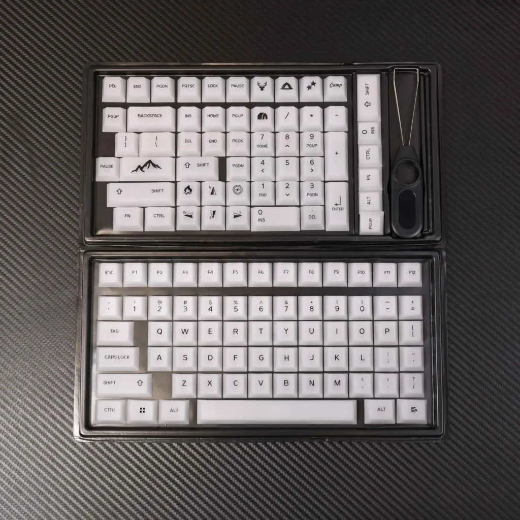 mountain-frosted-white-oem-minimal-keycapset-cover