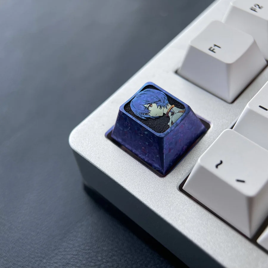 rei-ayanami-side-view-keycaps-2