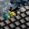 rockis-a-ladysmodesty-lilisa-suzunomiya-keycap-side