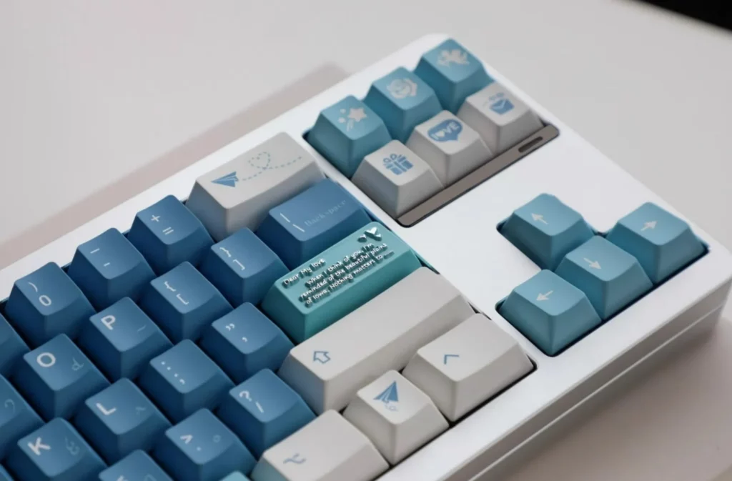 sea-mist-love-letter-enterkey-keycaps-side3