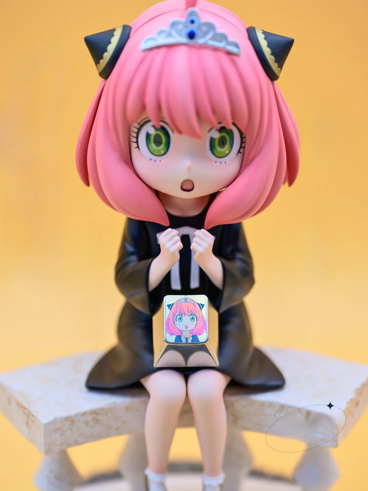 spy-x-family-crown-anya-forger-keycaps-3