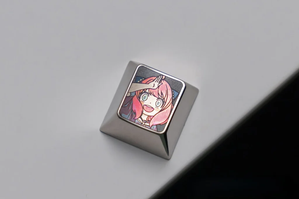 spyxfamily-anya-forger-arrow-keys-keycaps-upfront3