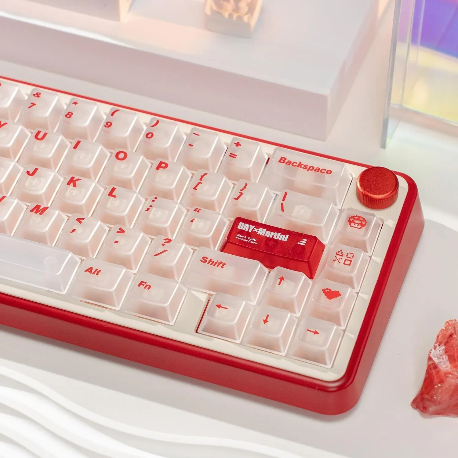 white-red-oem-keycap-set-side2
