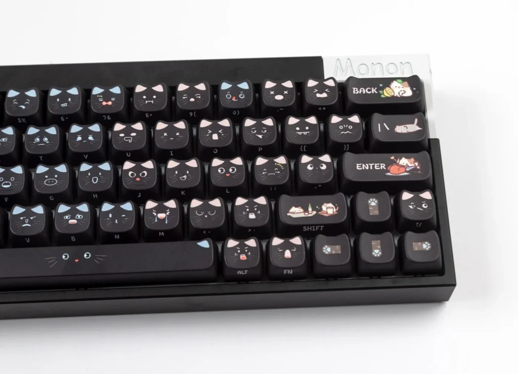 adorable-black-cat-mao-keycap-set-right2