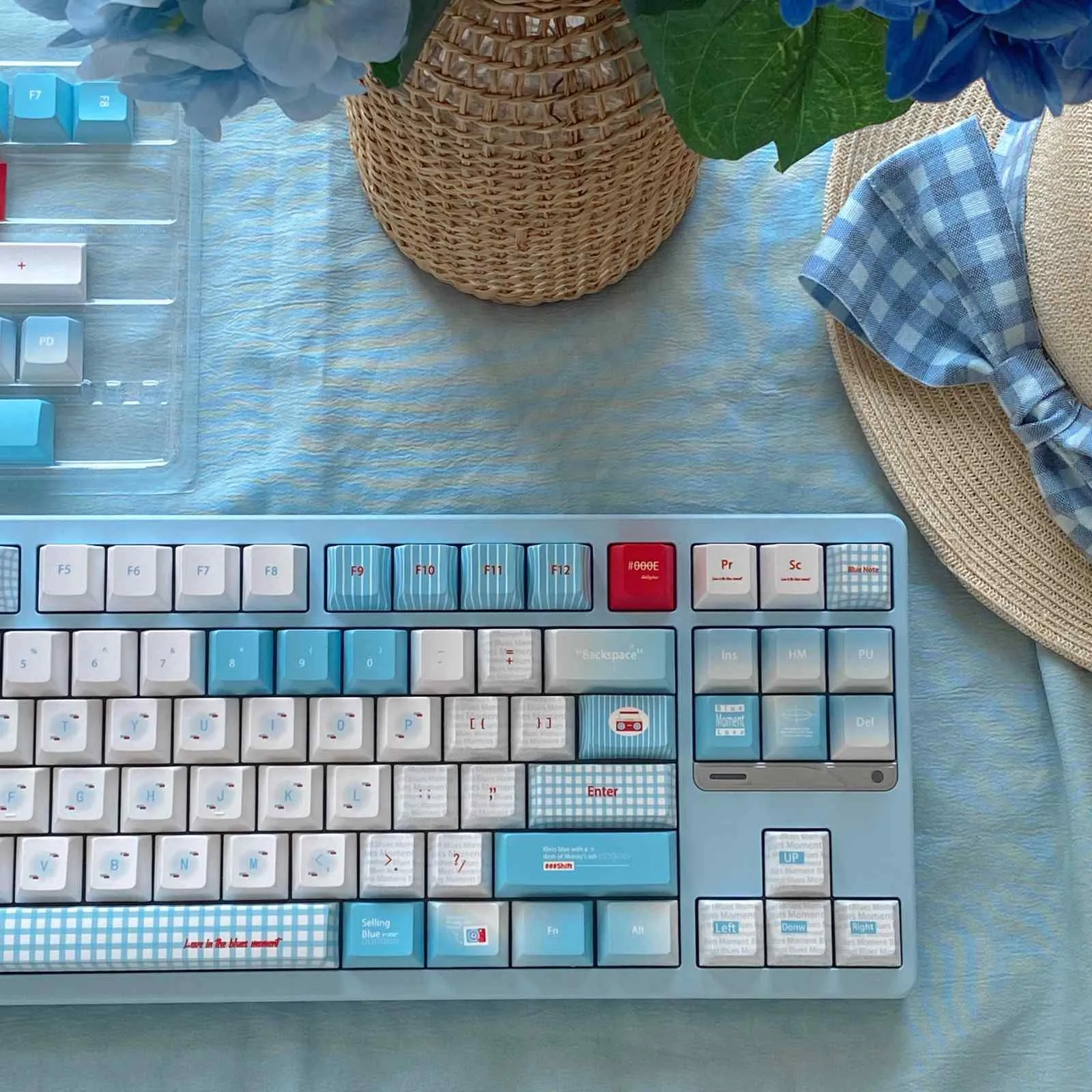 blues-moment-oem-keycap-set-front