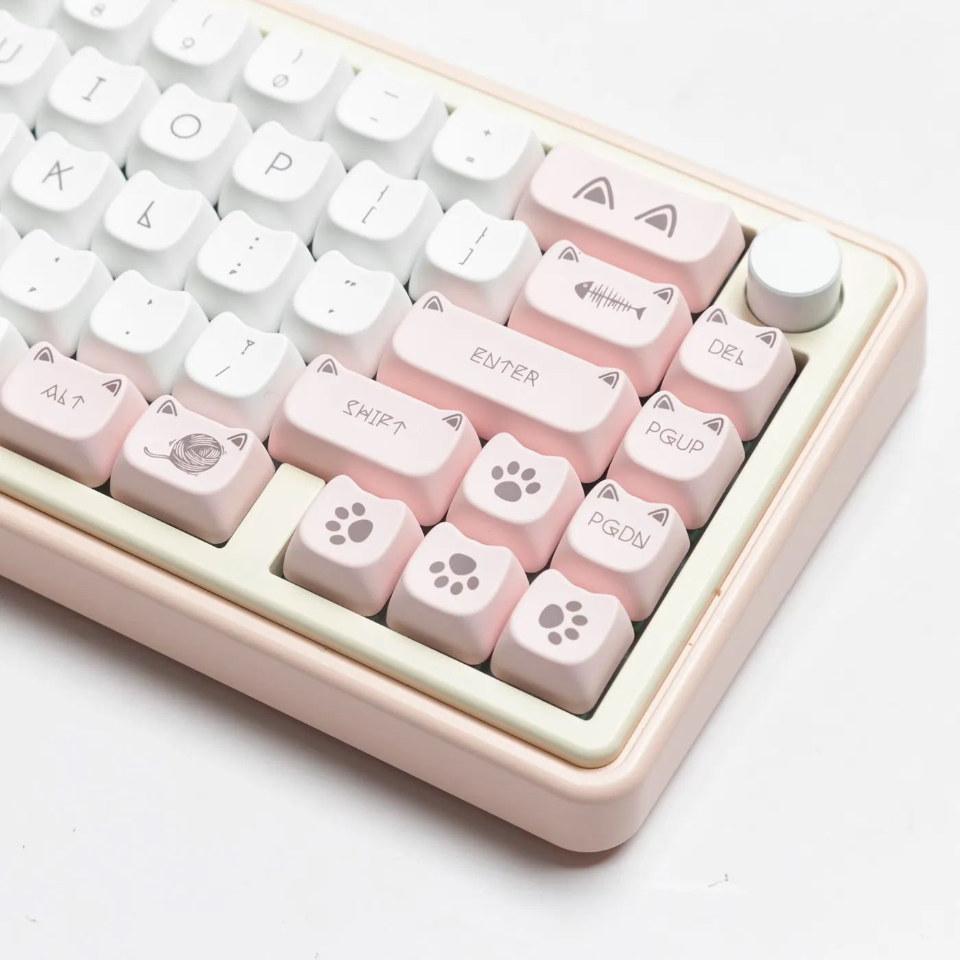 chissweethome-chi-yamada-mao-keycap-set-side2