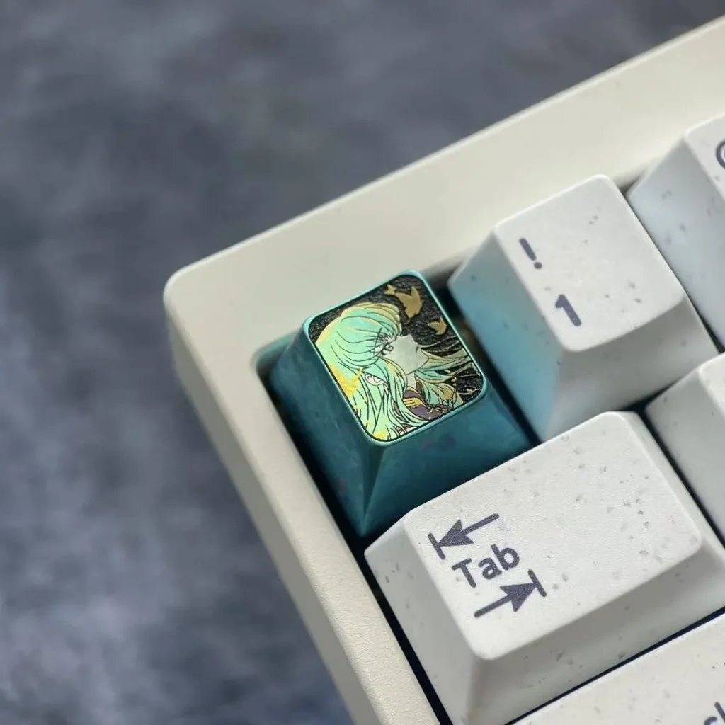code-geass-cc-side-view-keycap-side3