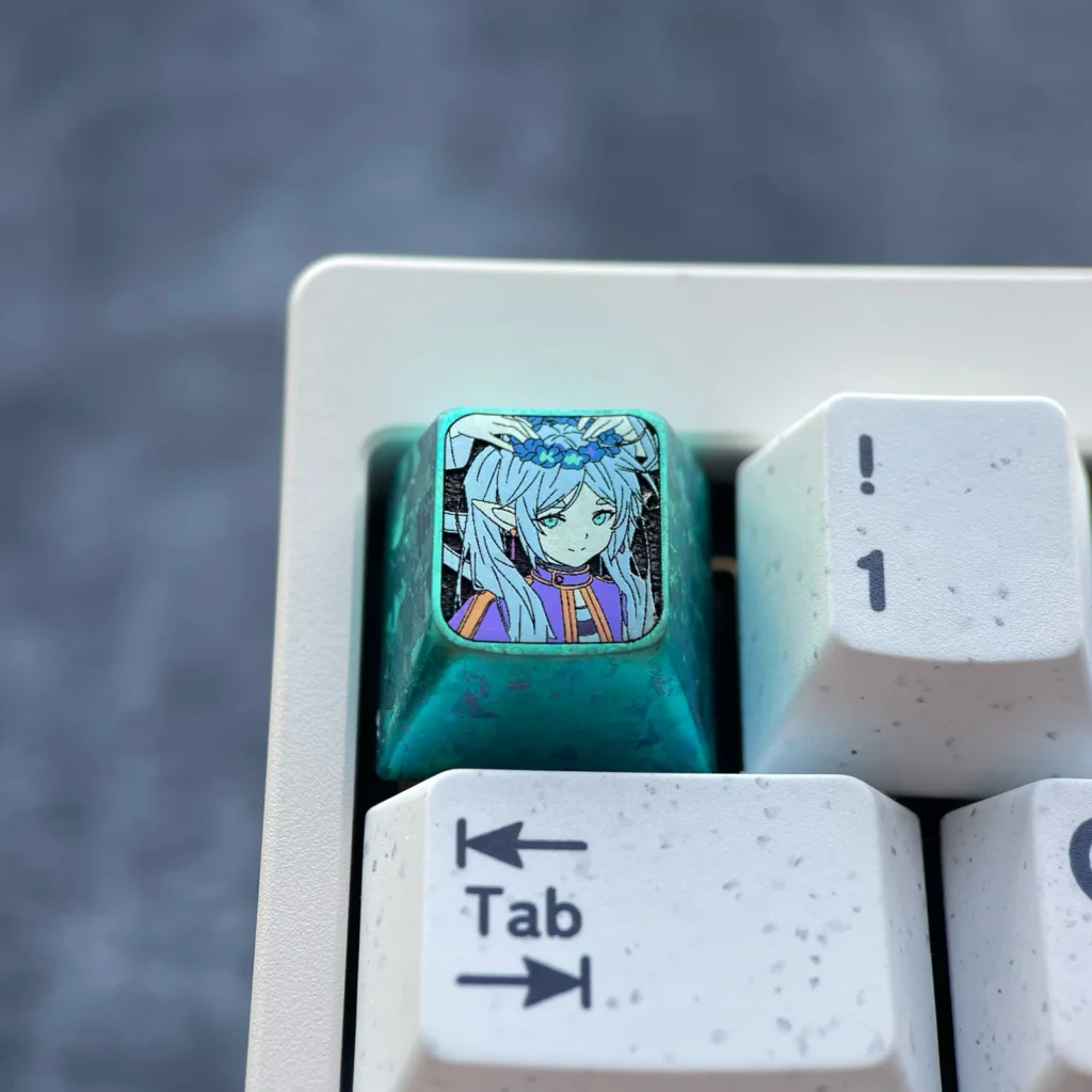 frierenbeyond-journeys-end-wreath-frieren-keycap-cover