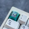 frierenbeyond-journeys-end-wreath-frieren-keycap-left