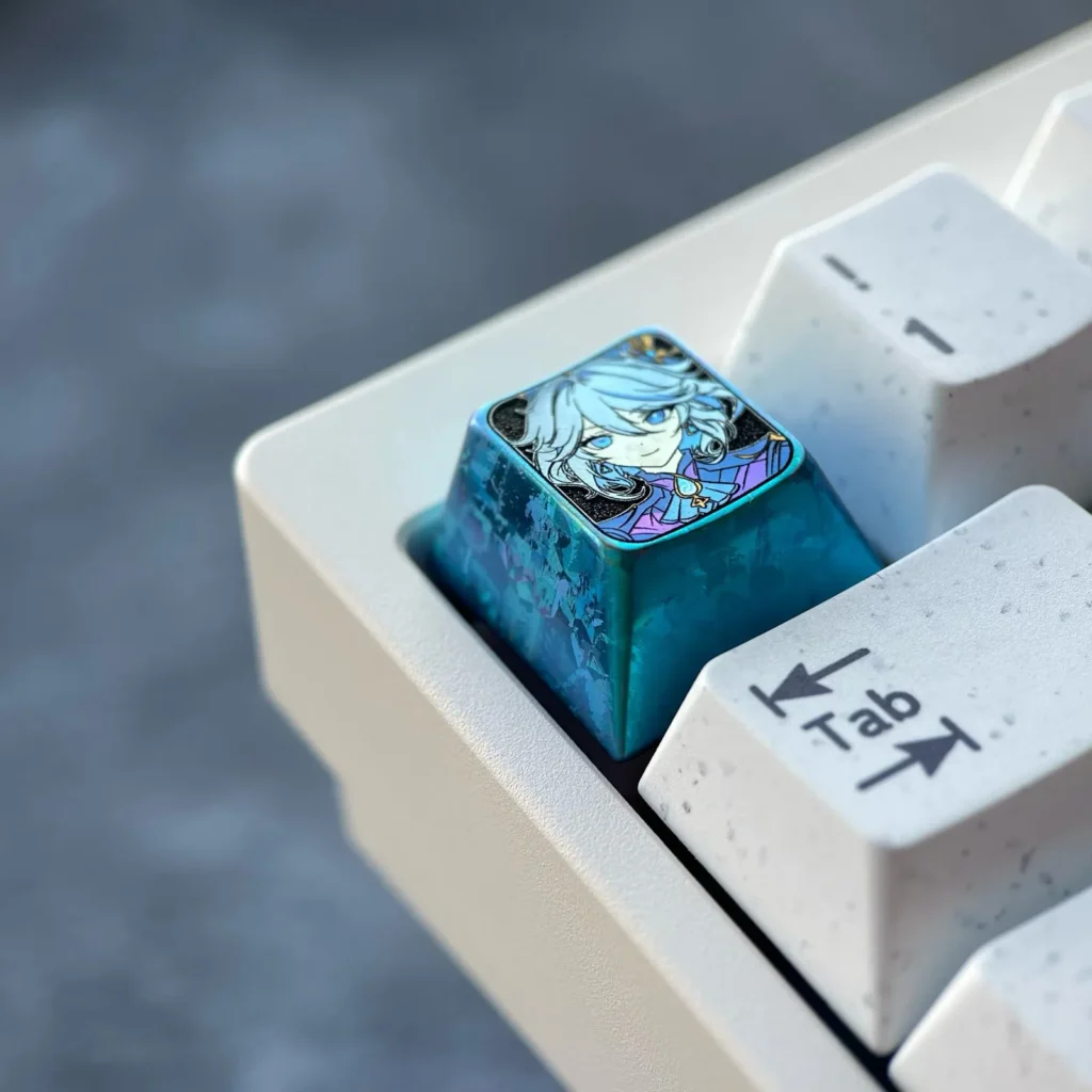 genshin-impact-stylish-furina-keycap-side3