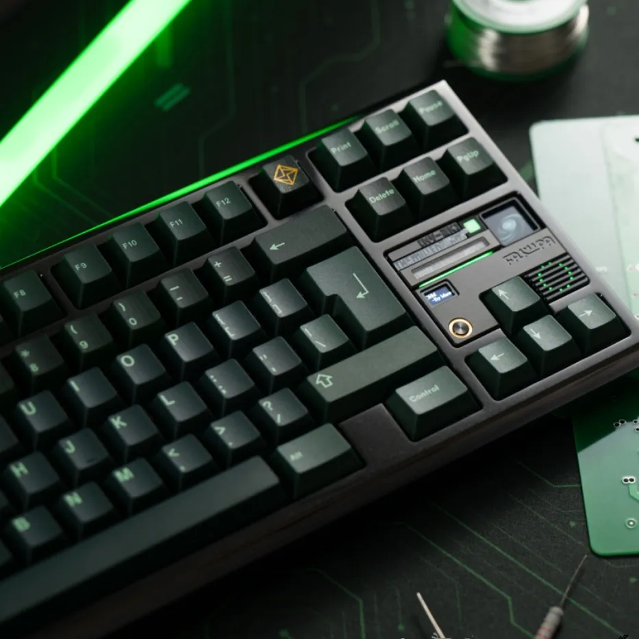green-themed-minimal-keycap-set-side2