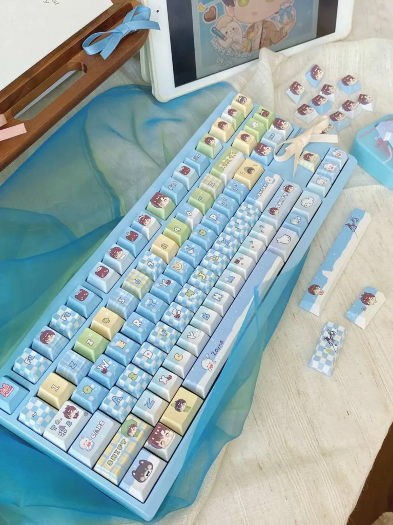 love-and-deepspace-zayne-series-keycapset-side3