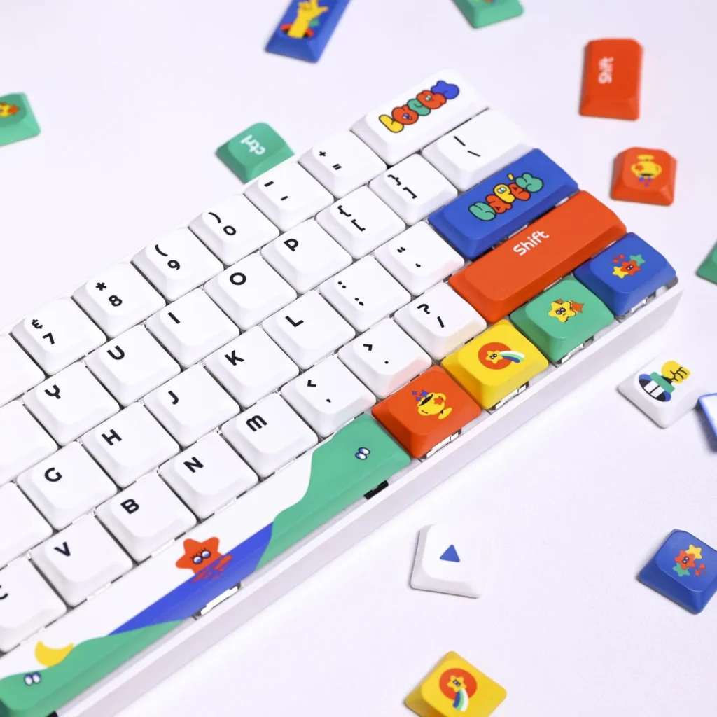 lucky-themed-keycap-set-side3