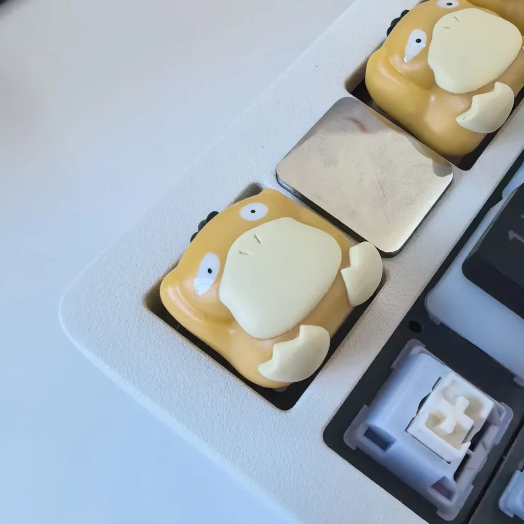 pokemon-adorable-psyduck-keycap-side2