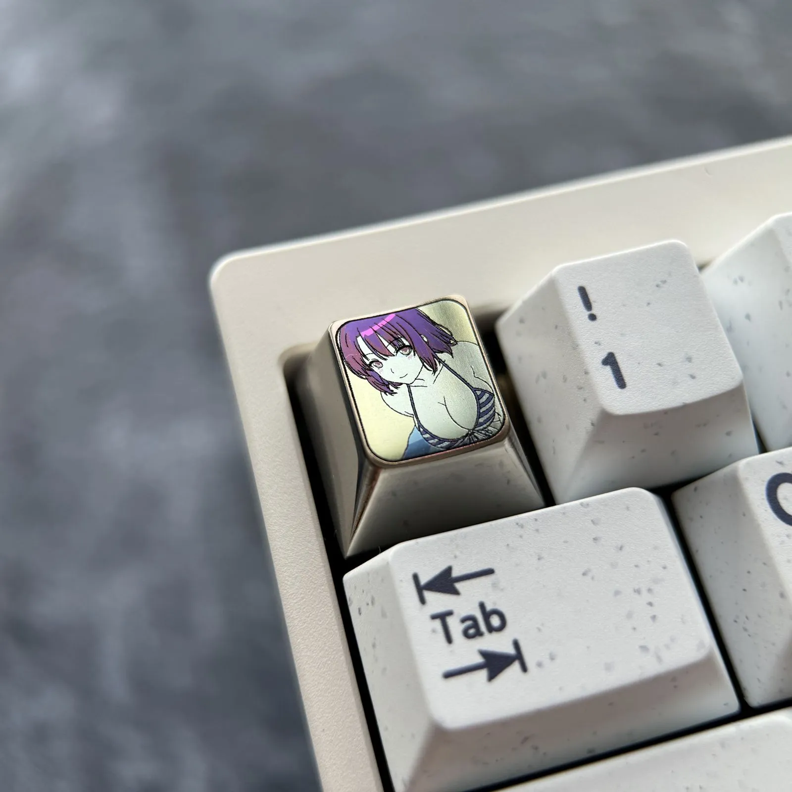 saekano-stylish-megumi-kato-keycaps-silver