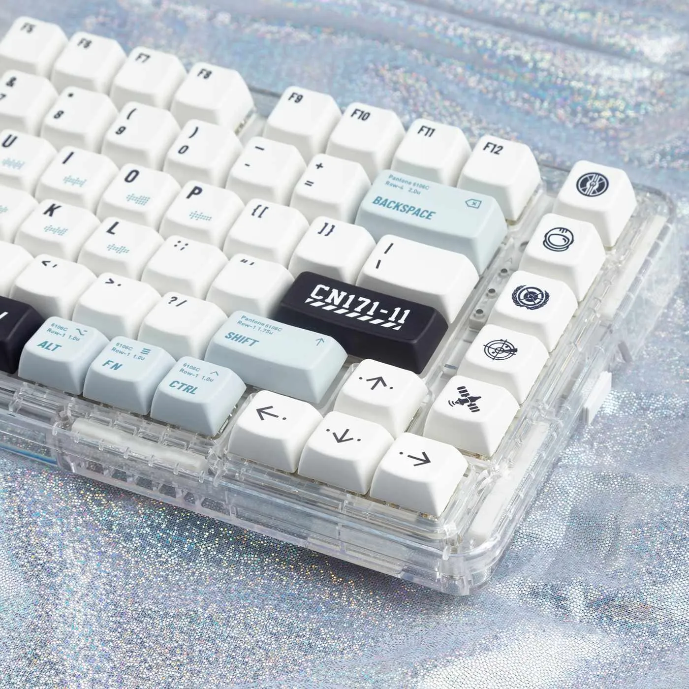 wandering-themed-mda-keycap-set-side2