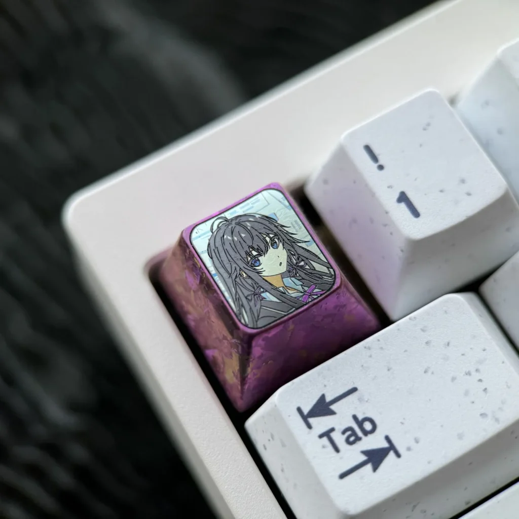 yukino-yukinoshita-ice-crystal-keycap-side