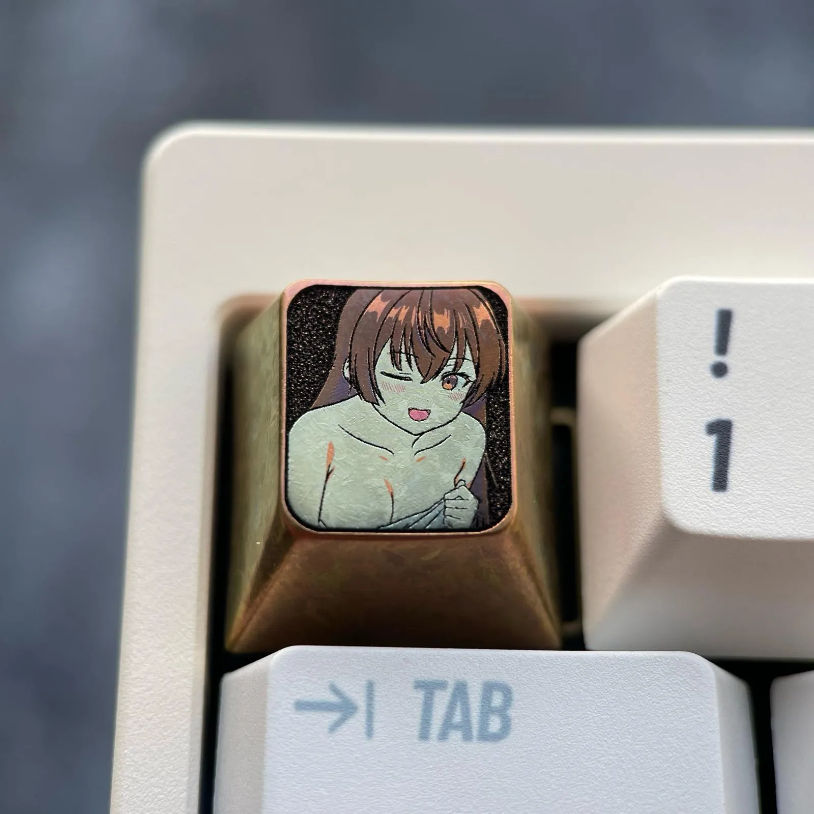 adorable-yuki-suou-keycaps-pink