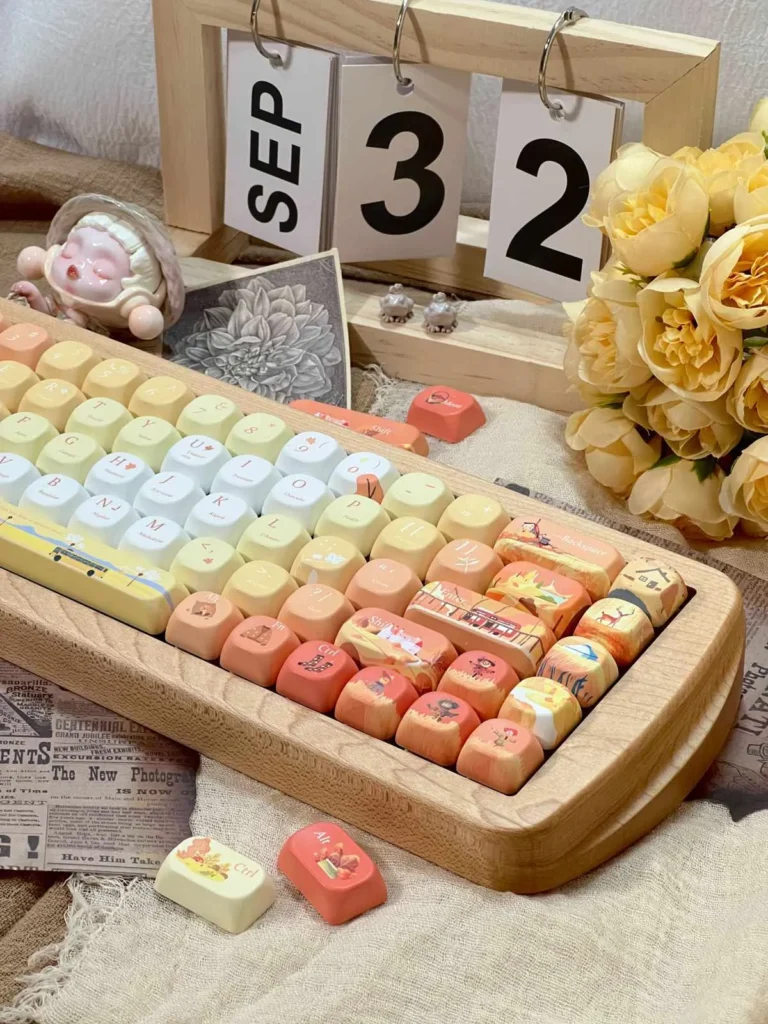 autumn-maple-walkers-series-keycap-set-side