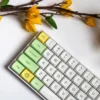 banana-themed-xda-keycap-set-side