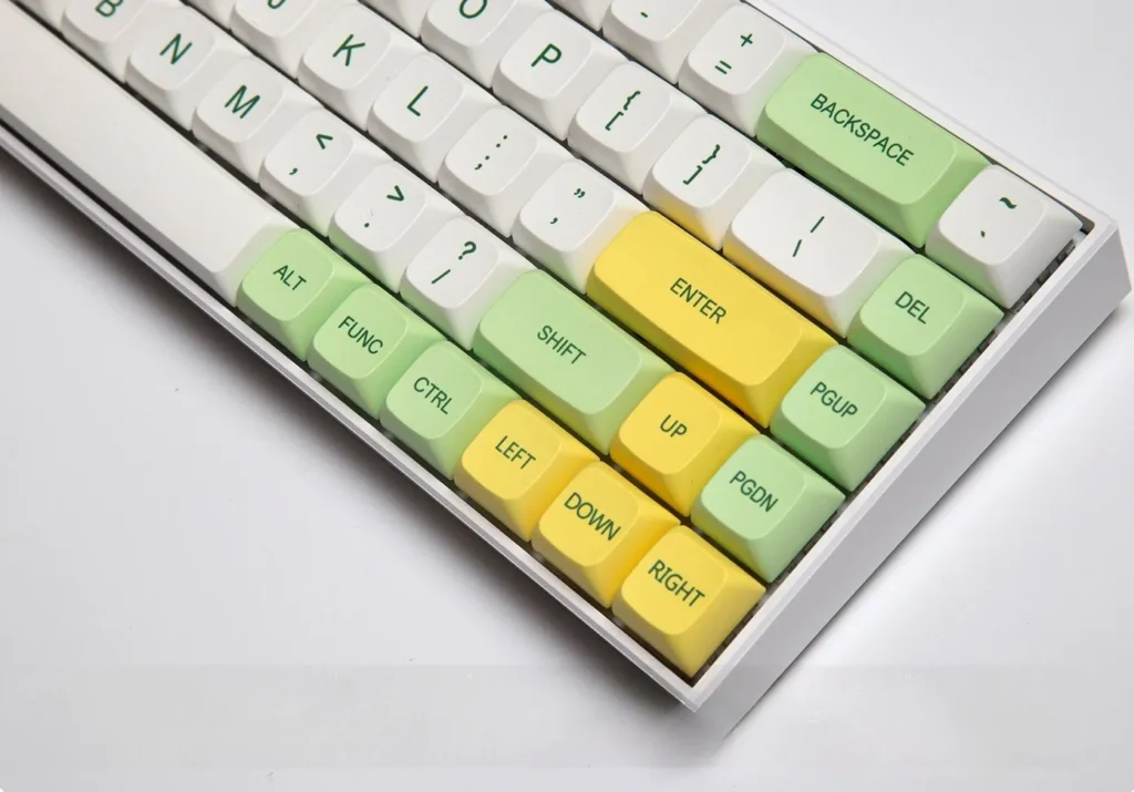 banana-themed-xda-keycap-set-side2