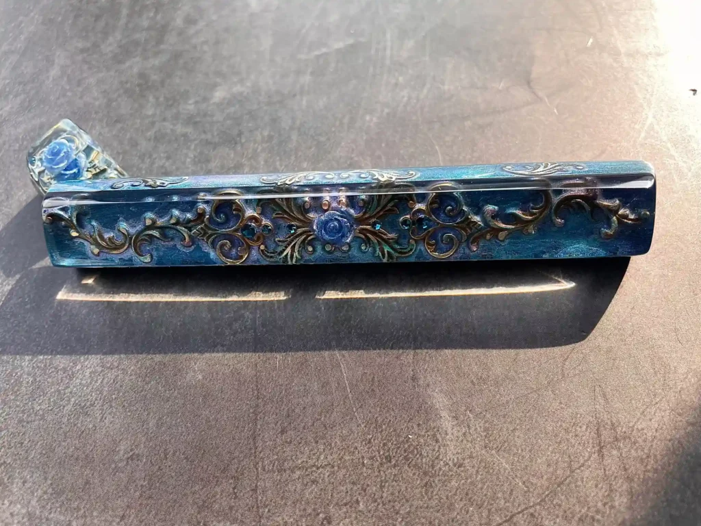 baroque-rose-space-key-transparent-keycaps-blue2