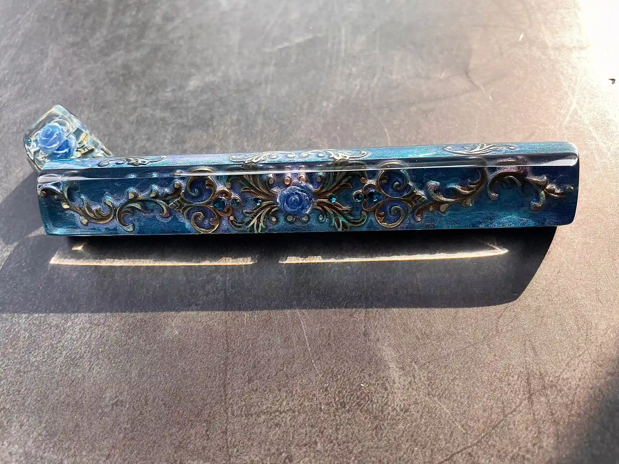 baroque-rose-space-key-transparent-keycaps-blue2