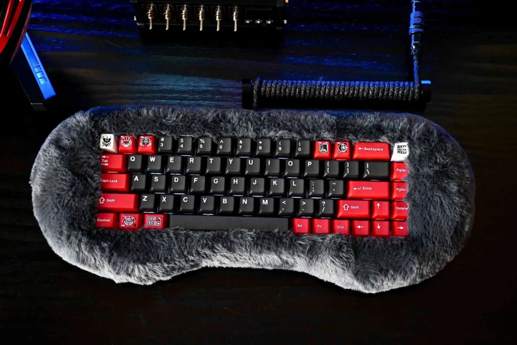 blazing-flame-oem-keycap-set-cover