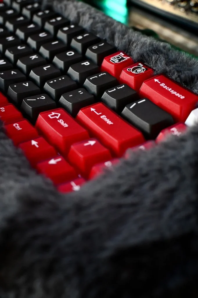 blazing-flame-oem-keycap-set-side4