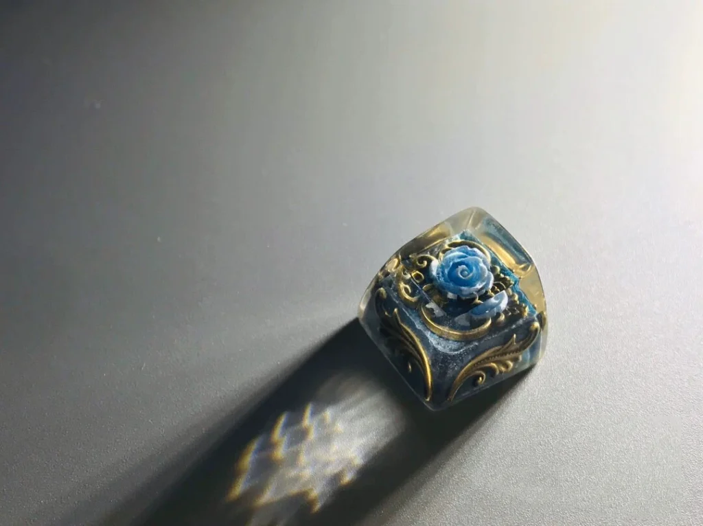 blue-enchantress-transparent-keycap-display