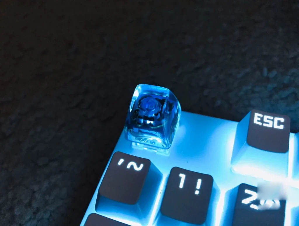 blue-enchantress-transparent-keycap-light