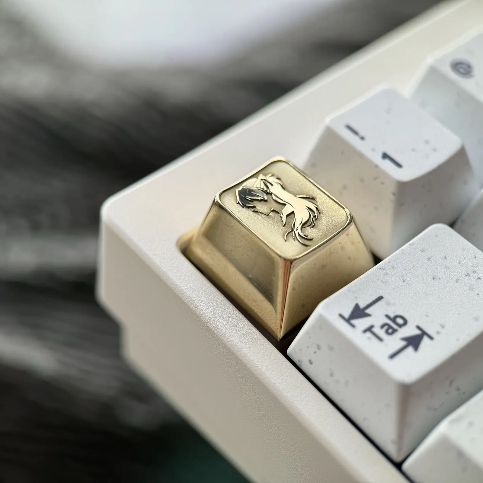 chic-asuka-langley-soryu-sideview-keycaps-side2