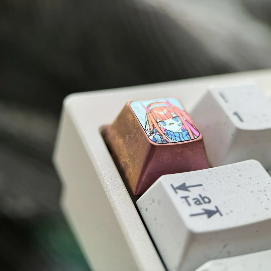 darling-inthefranxx-cute-zero-two-keycaps-side