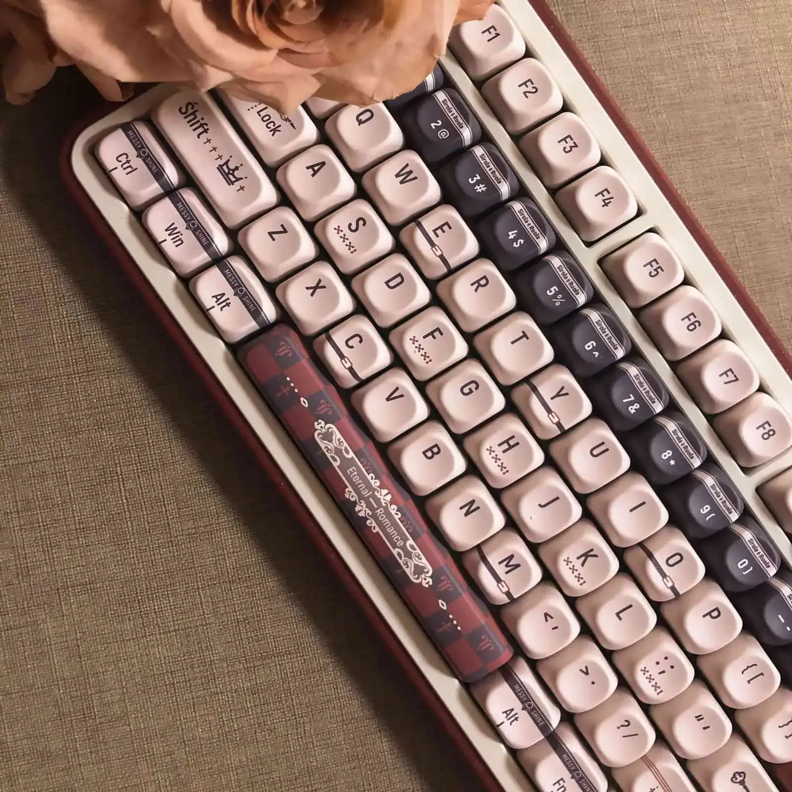 eternal-romance-series-keycap-set-upfront