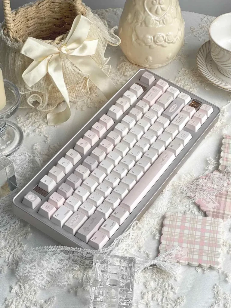 fluffy-daisy-oem-keycap-set-cover